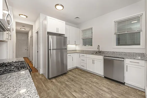 172 Boylston St #3 Photo 1