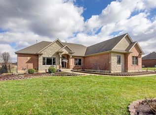 1876 Pathfinder Ct, Xenia, OH 45385