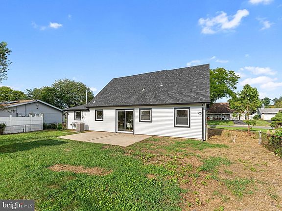 2nd image of 43 Gainscott Ln