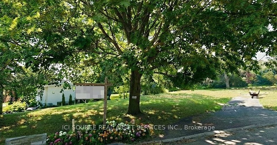 1st image of 6 Elizabeth Dr
