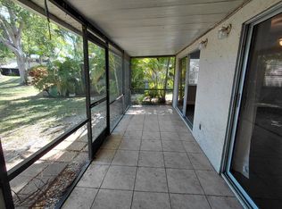 1947 Discovery Cir E, Deerfield Beach, FL 33442