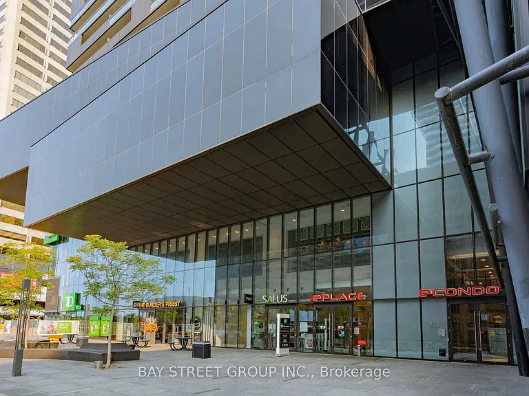 8 Eglinton Ave E #4404 — Photo 2