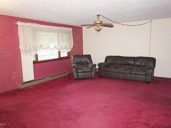 3rd image of 1259 Cherry Ln