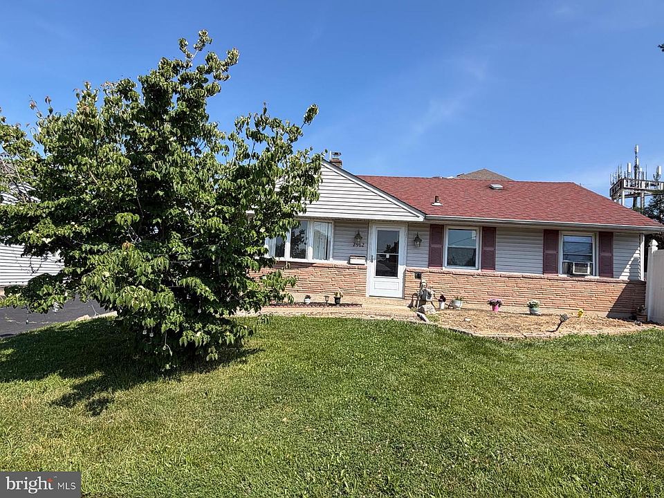 1st image of 2962 Crafton Dr