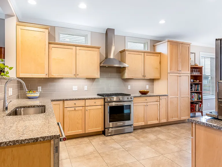 266 N Jefferson Rd — Photo 4