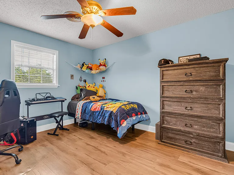 313 Hillfield Cv — Photo 25