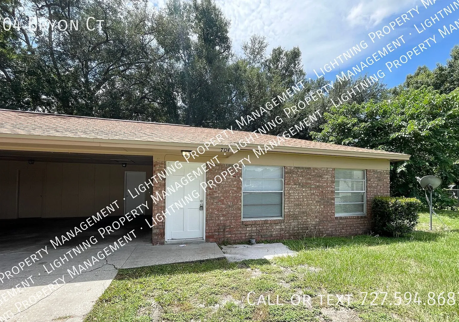 2 Bed Apartment Near Downtown Lakeland — Photo 1