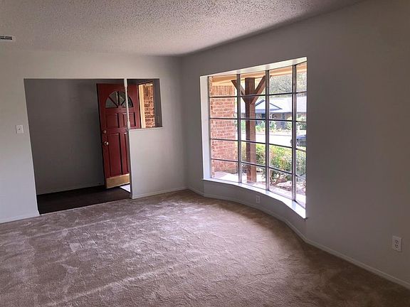 4th image of 538 Rolling Hills Dr