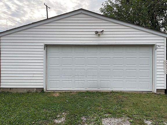 2nd image of 2122 N 26th St