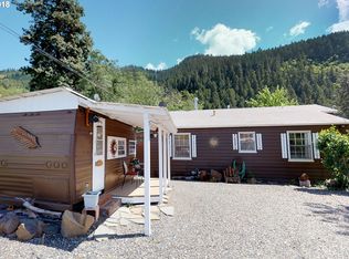 512 Bluff Rd, Klickitat, WA 98628