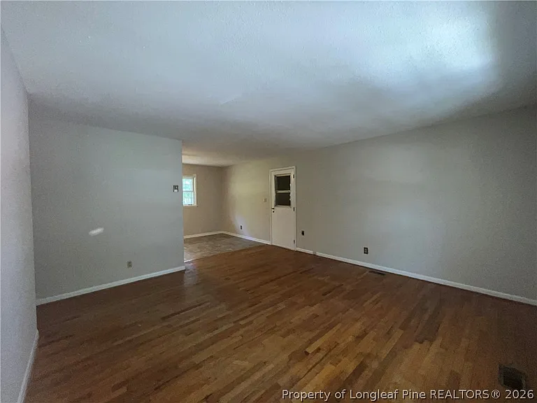 2904 Collingwood St — Photo 2