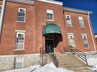 Nolan Manor, Ansonia, CT 06401