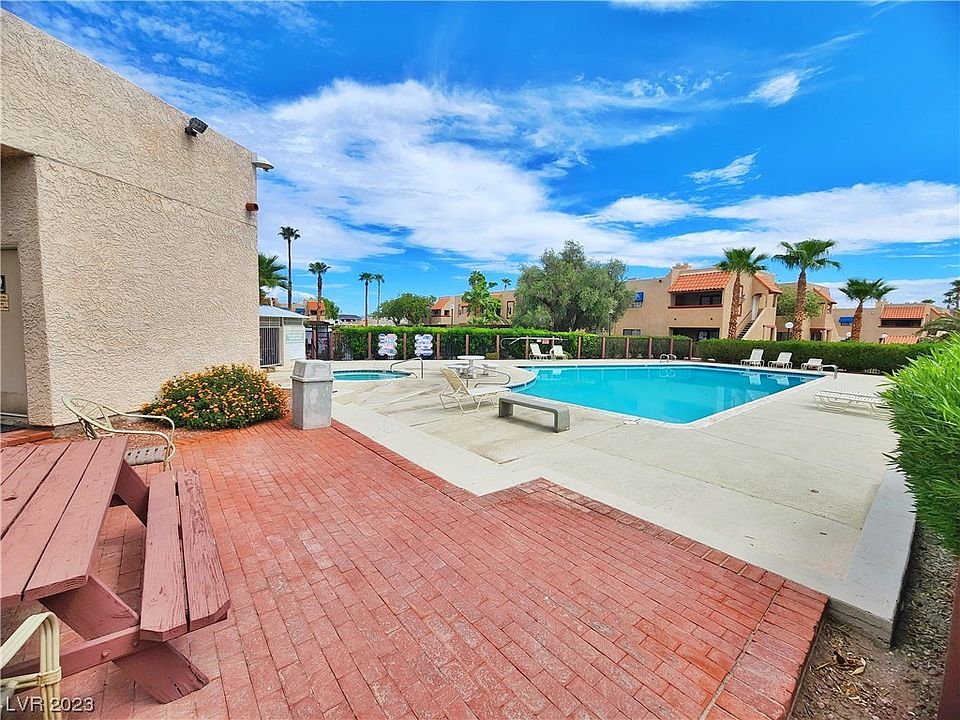 1st image of 4240 Gannet Cir Unit 220