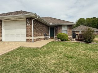 1516 Meadowhill Dr, Mountain Home, AR 72653