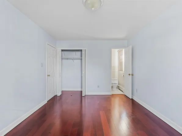 407 Manila Avenue image 4 of 17