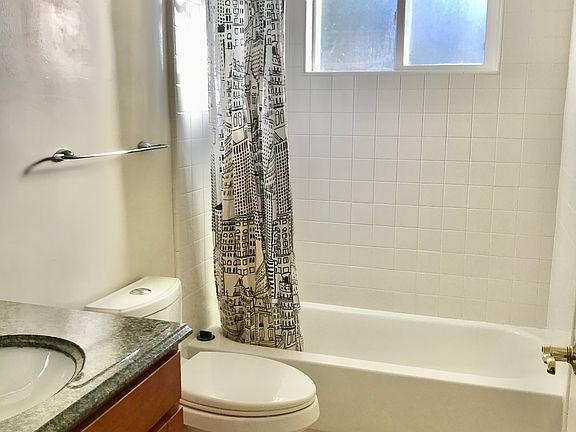 5th image of 815 Lewis Ave
