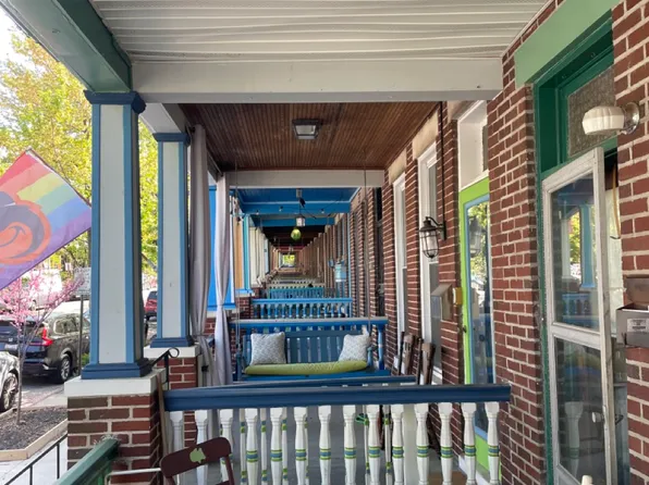 3050 Abell Ave APT 1, Baltimore, MD 21218