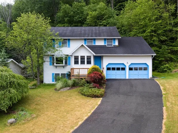 312 Brooks Ave, Vestal, NY 13850