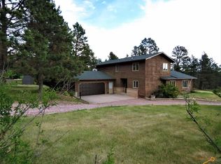12700 Ridgeview Dr, Hot Springs, SD 57747