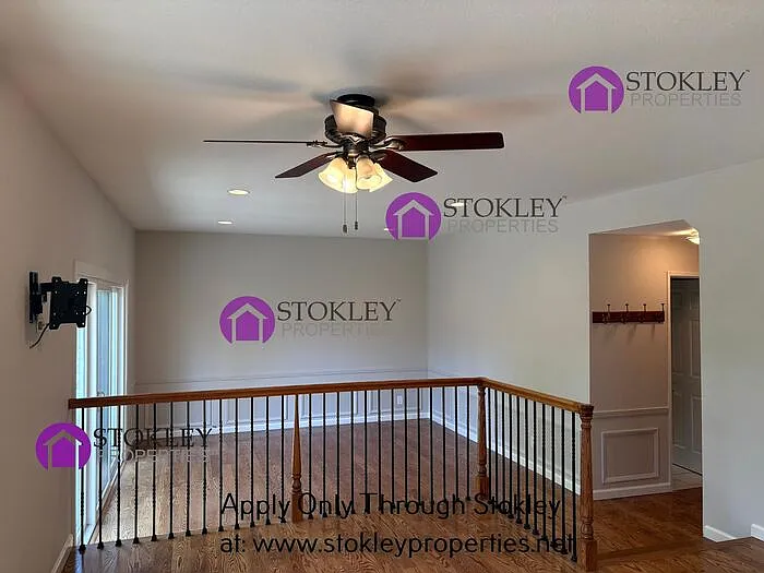 637 Tarrytown Ct — Photo 8