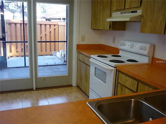 4th image of 764 Fairwood Ln
