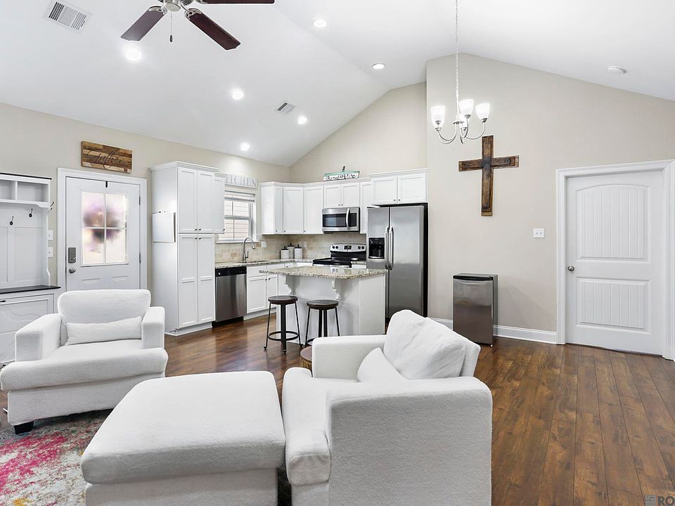 1st image of 40482 Sagefield Ct