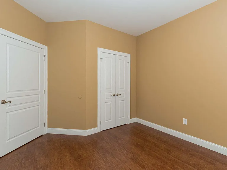 Baxter Knolls Apartment — Photo 10