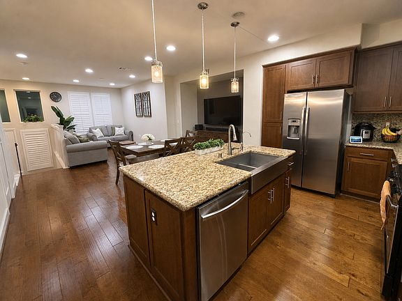 4th image of 156 Currlin Cir