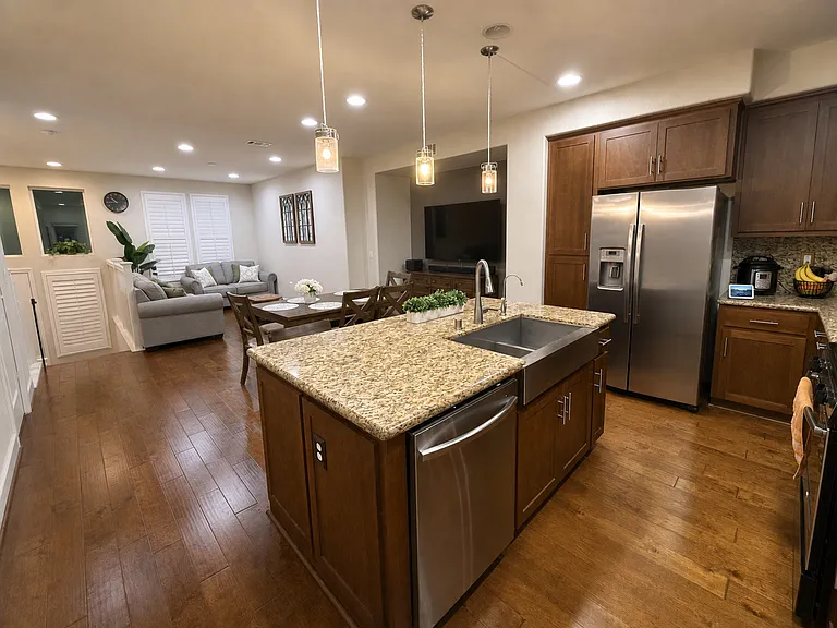 156 Currlin Cir — Photo 4