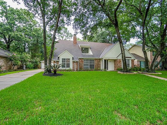 2nd image of 11706 Glenway Dr