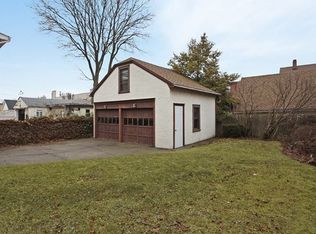 25 Spruce St, West Hempstead, NY 11552