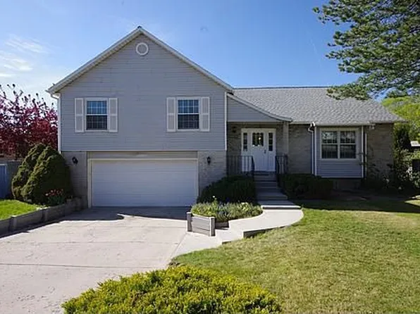 5568 S Walden Wood Dr, Salt Lake City, UT 84123