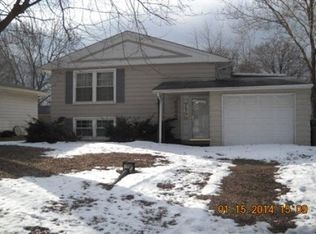 6834 Polk St, Merrillville, IN 46410
