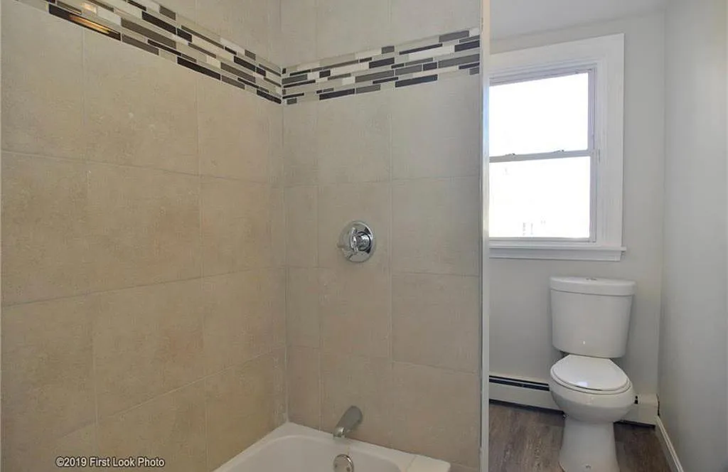 179 Valley St — Photo 4