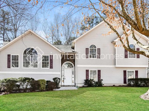 2012 Queensbury Dr