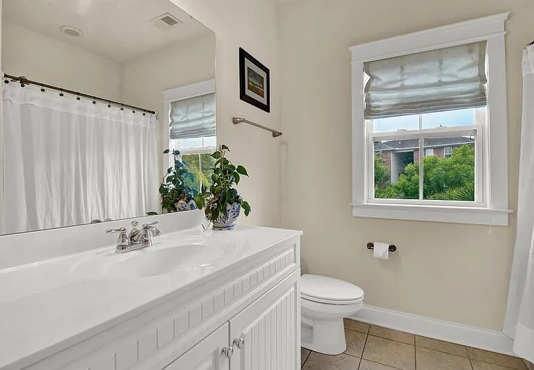 1347 Appling Dr — Photo 12