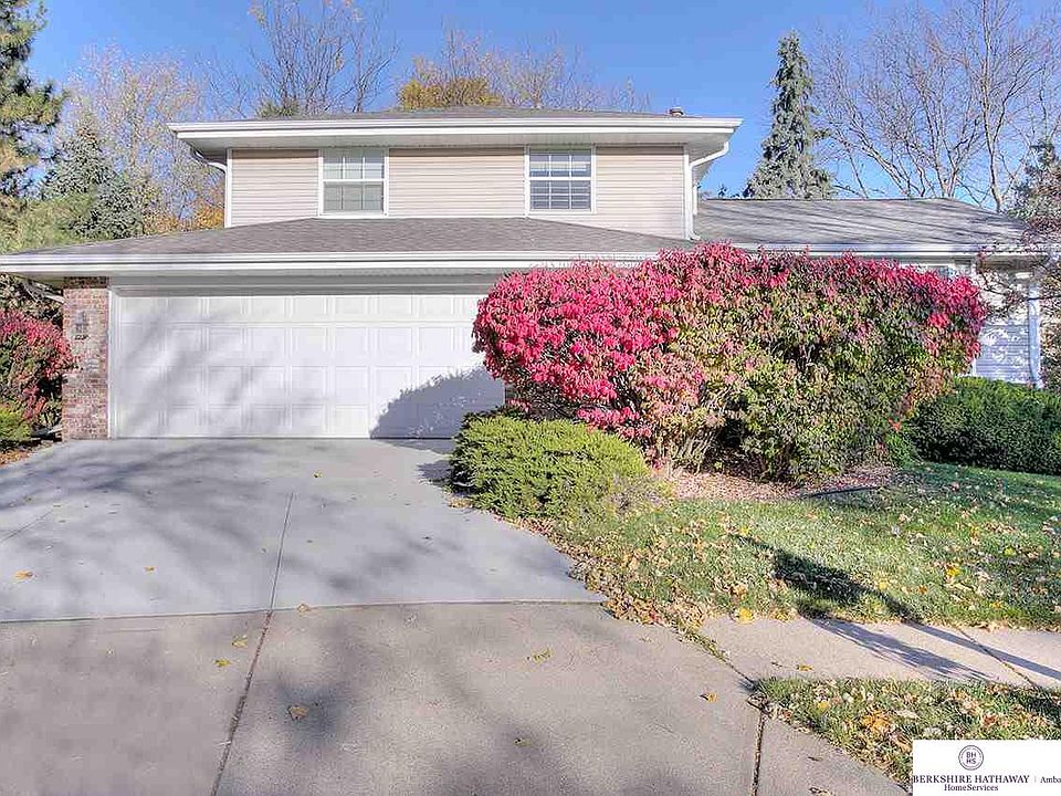 1st image of 2114 N 125th Cir