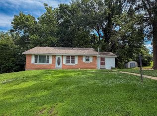 2925 Cochise Ln, Jefferson City, MO 65101