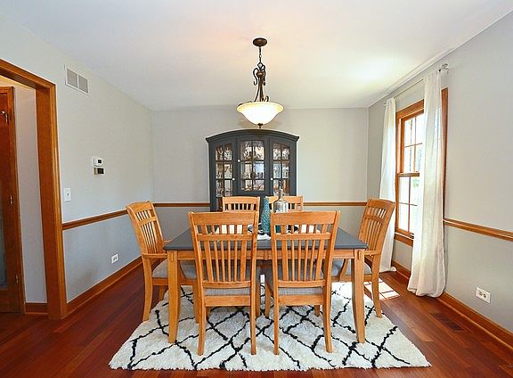 3rd image of 1825 Auburn Ave