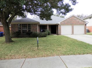 1502 Manor Dr, Rosenberg, TX 77471