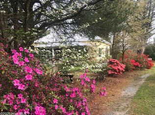 1560 Register Sutton Road, Rose Hill, NC 28458