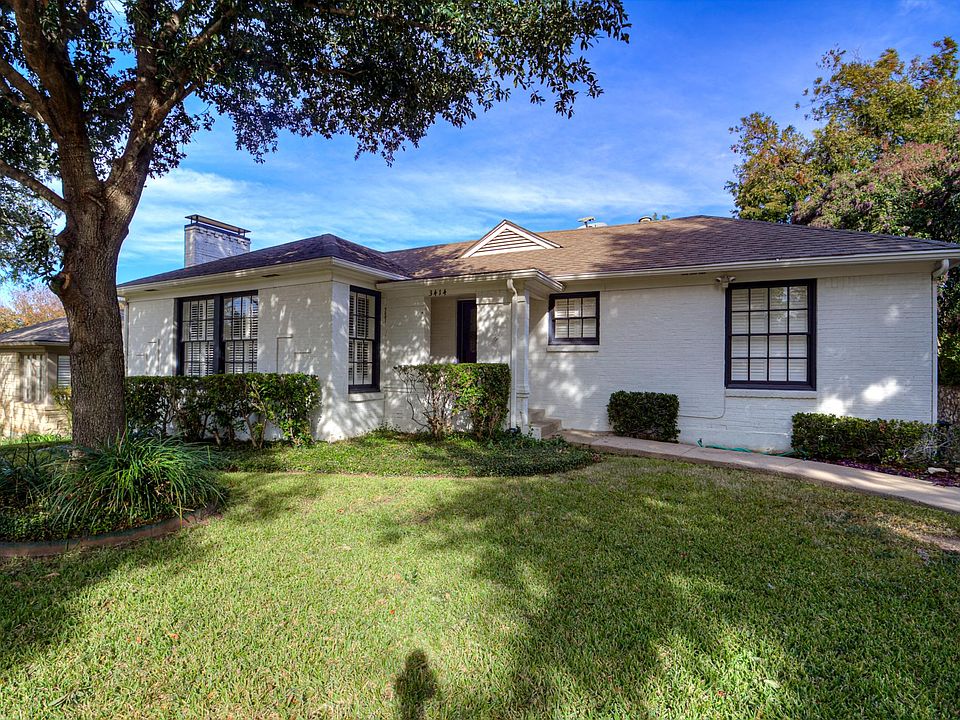 Beautiful well kept home next to TCU