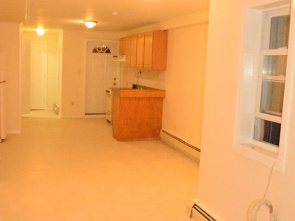 3rd image of 265 Baldwin Ave APT B2