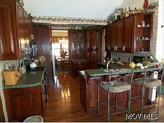 4th image of 458 Skyview Dr