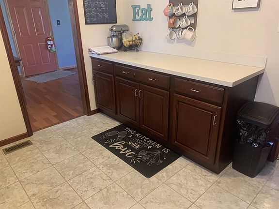 5th image of 507 S Hill Dr