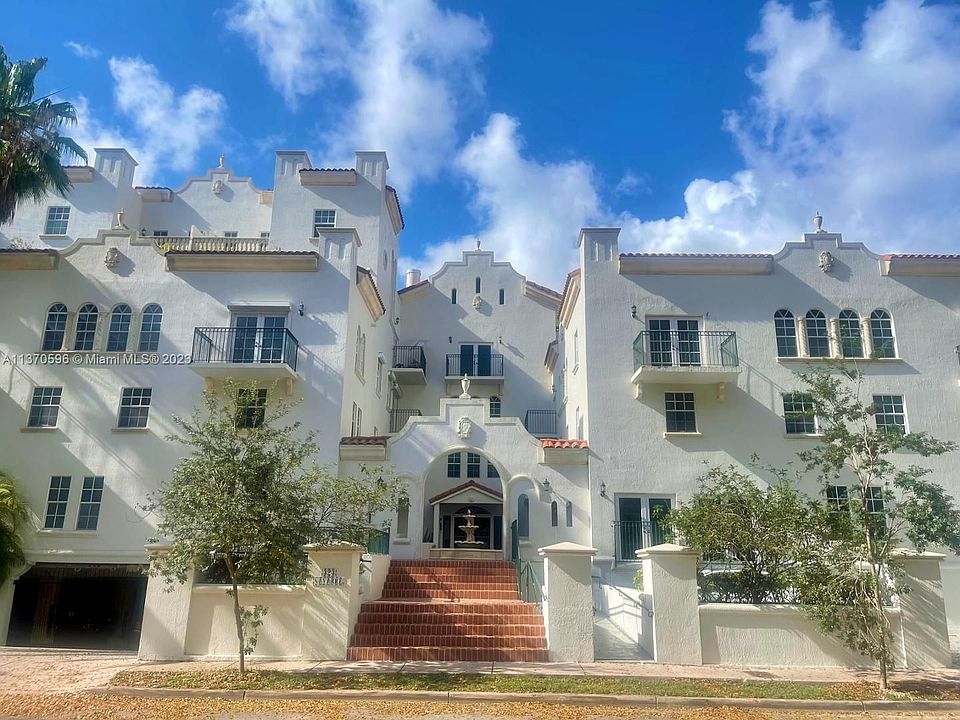 1st image of 323 Navarre Ave APT 106
