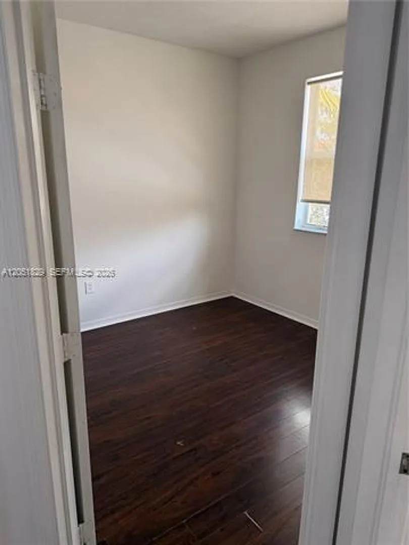 906 SW 143rd Ave th 2005, Pembroke Pines, FL 33027 — Photo 3