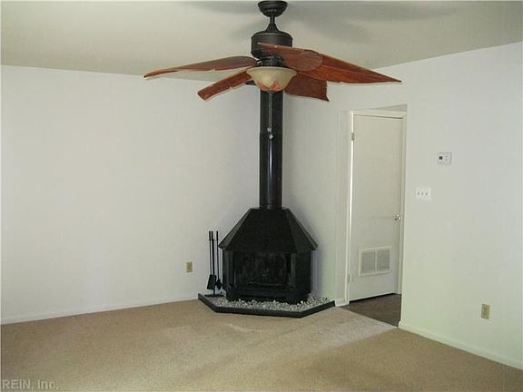 5th image of 1132 Willow Green Dr