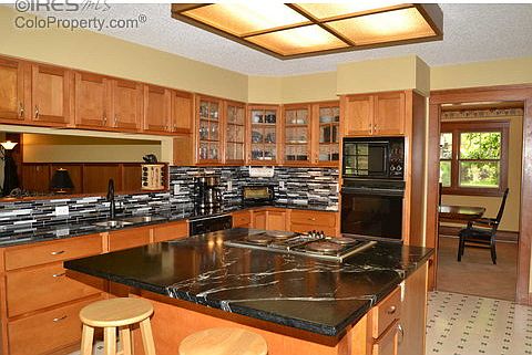 3rd image of 1135 Fox Hill Dr