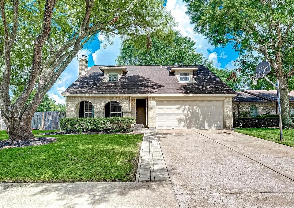 1st image of 710 Red River Ct